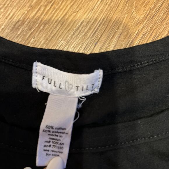 Full Tilt size xs crop top - Picture 4 of 4